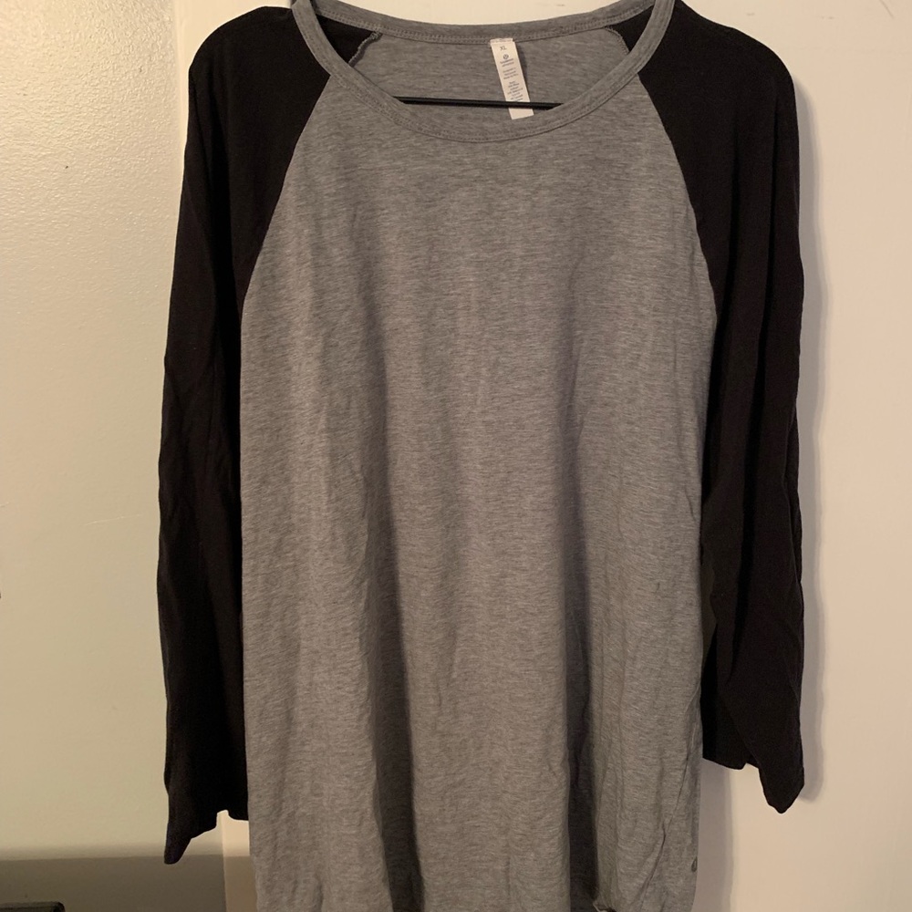 Lululemon baseball tee